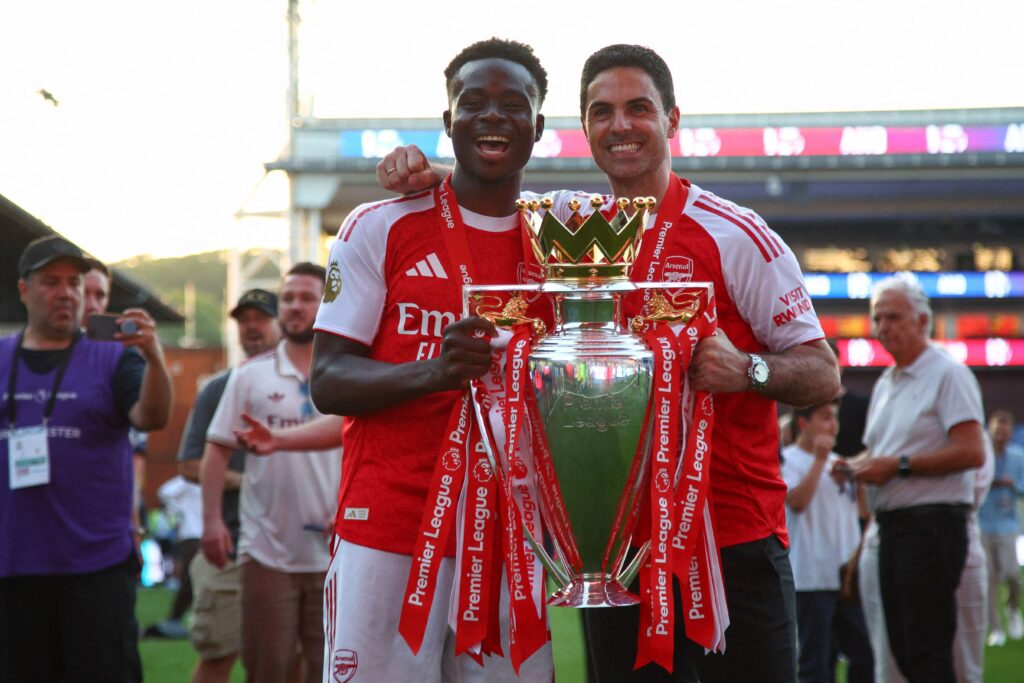 Arsenal celebrating Premier League title